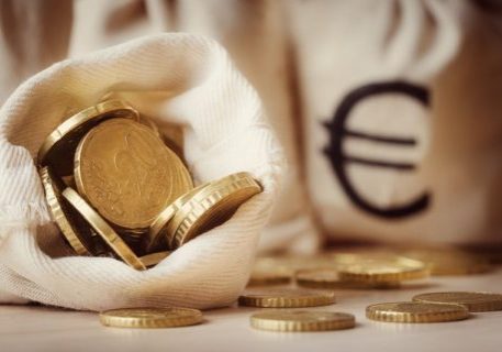 Rente op terugbetaalde gouden handdruk aftrekbaar