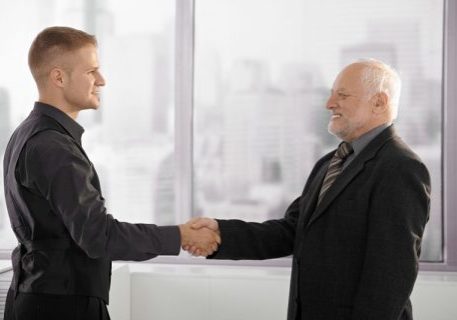 Schenking aandelen aan trouwe werknemer is geen loon